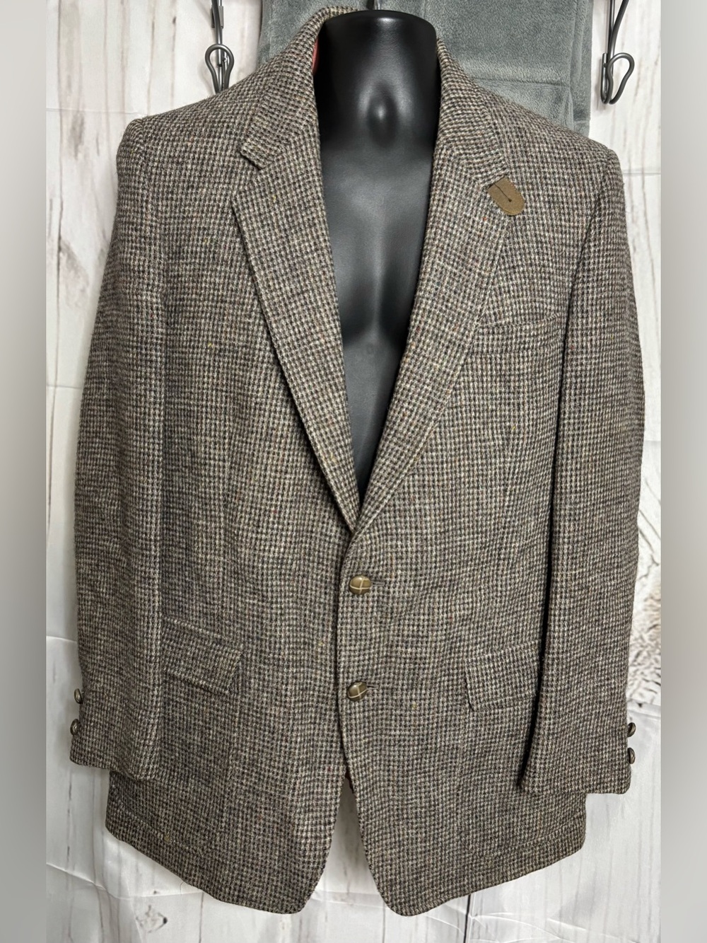 Vintage Harris Tweed Wool Blazer Sport Coat 44R Brown Herringbone Riviera